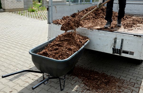 Bulk Mulch Delivery in Manchester